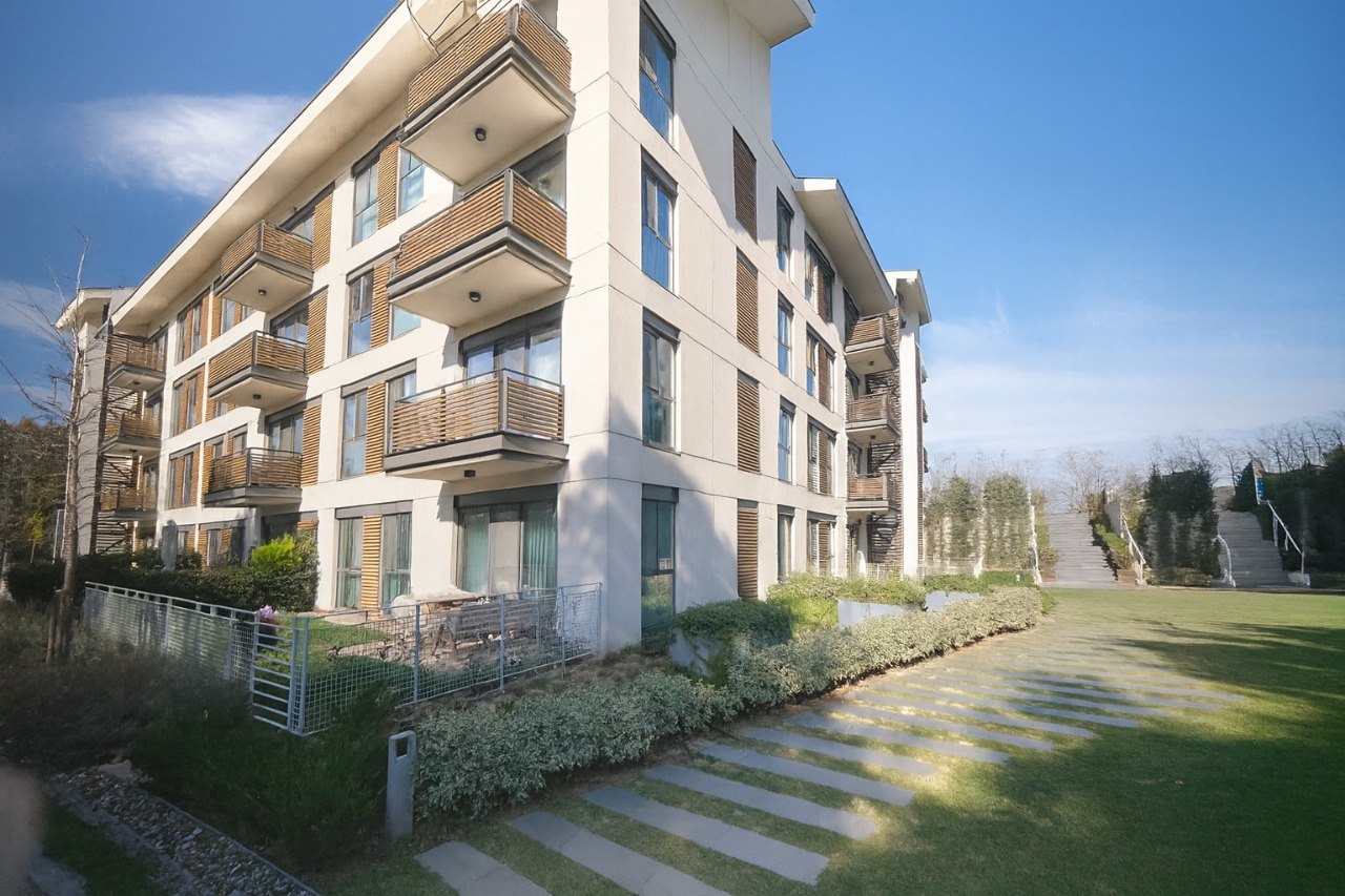 Köy Zekeriyaköy 2. Etap Kiralık Bahçeli 1+1